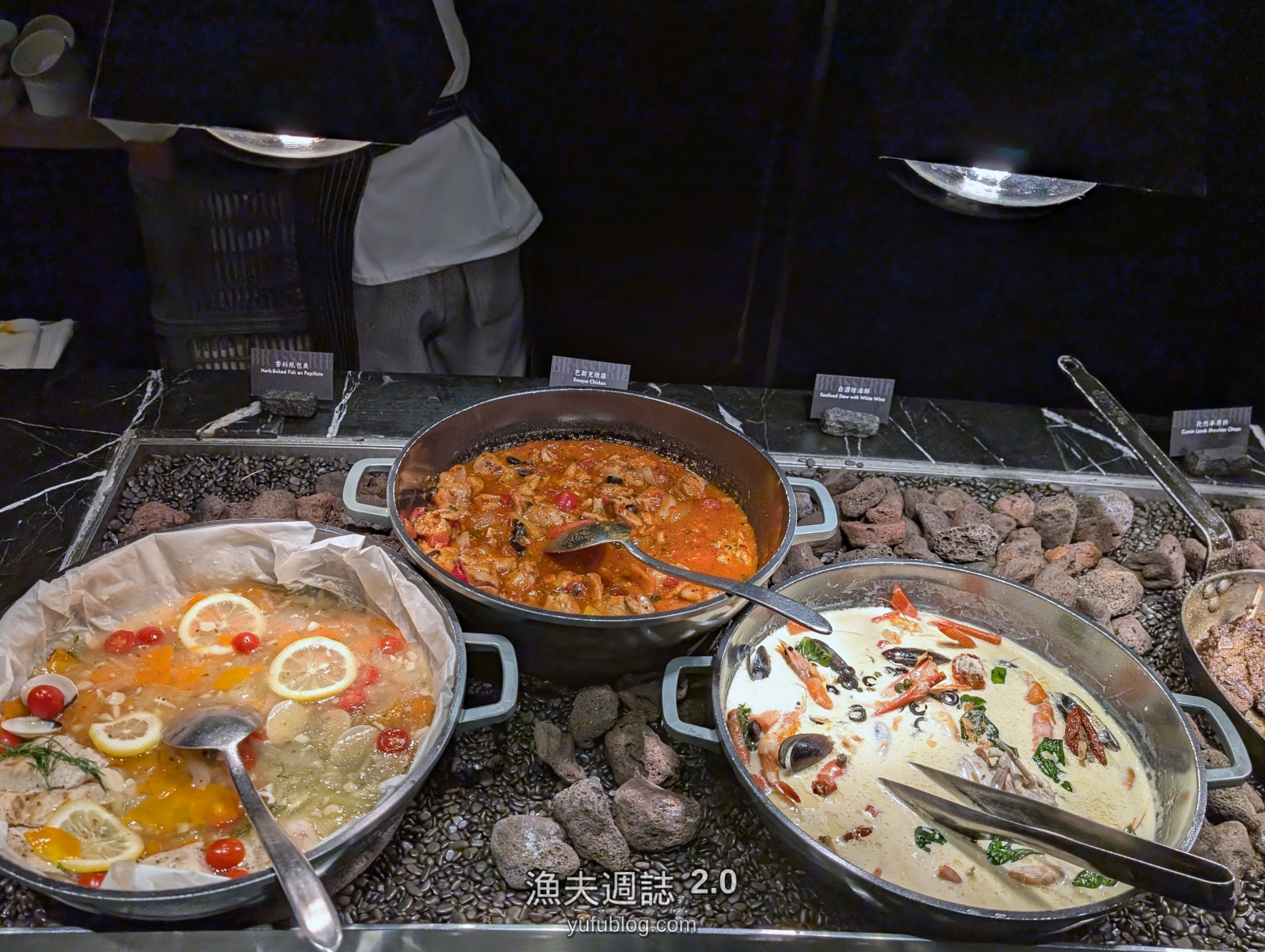 柏麗廳歐風熟食巴斯克燉雞與香料紙包魚