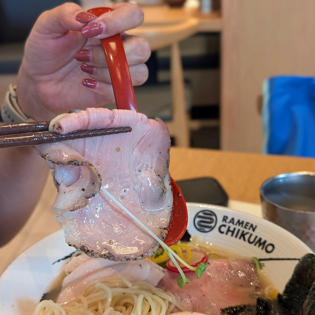 低溫熟成粉嫩豬肉叉燒大片吸睛口感柔嫩